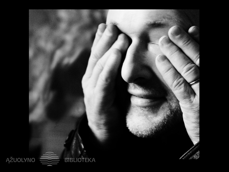 Skulptorius Robertas Antinis