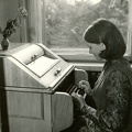 O. Barkauskaitė prie teletaipo. 1970 m.