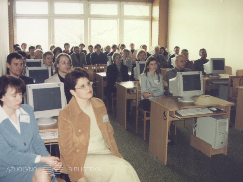 Oficialus Elektroninės informacijos skaityklos atidarymas 2002 m. balandžio 26 d.