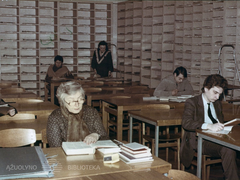 Skaitytojai ypač džiaugėsi Periodikos skaitykla. 1986 m.