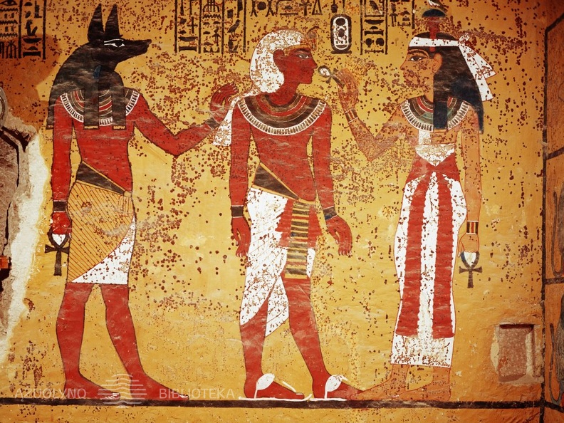 Tutanchamonas su Egipto dievais Anubiu ir Neftis. Egiptas.