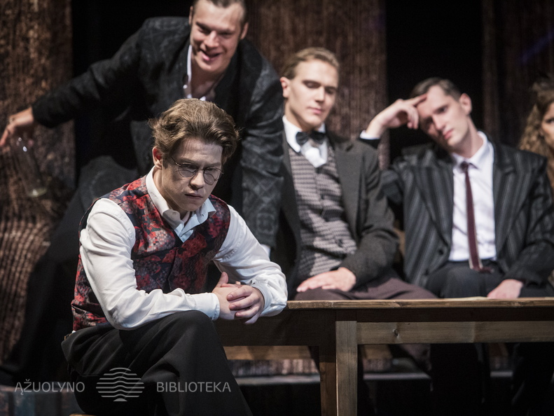 Spektaklis „Pirmeiviai“