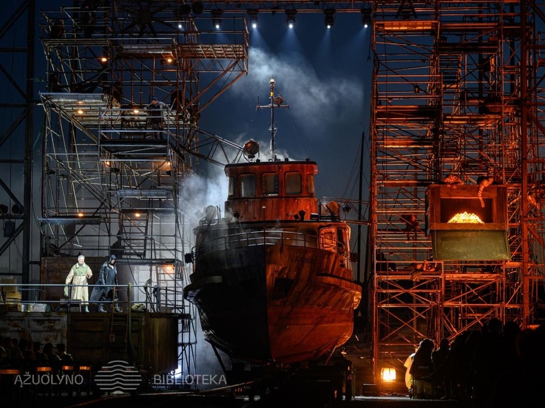 Opera Skrajojantis-olandas