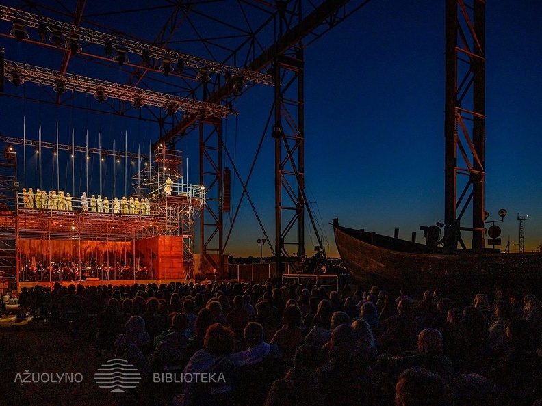 Opera Skrajojantis olandas (10)