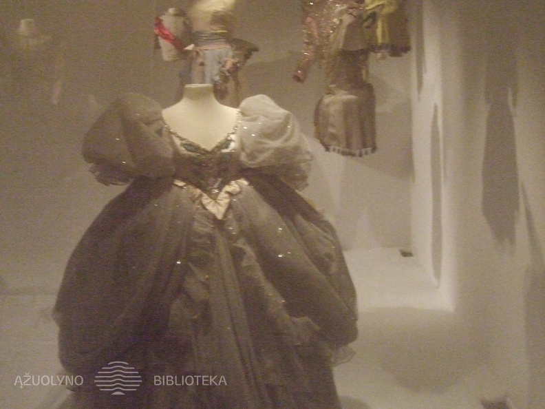 Muleno Nacionalinis kostiumų ir scenografijos centras (Le centre national du costume et de la scѐne de Moulins)