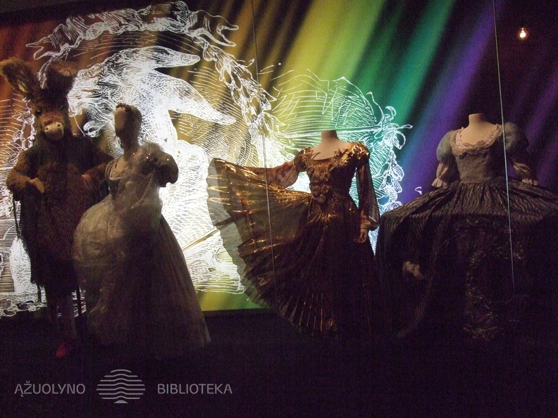 Muleno Nacionalinis kostiumų ir scenografijos centras (Le centre national du costume et de la scѐne de Moulins)