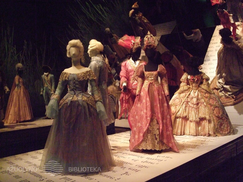 Muleno Nacionalinis kostiumų ir scenografijos centras (Le centre national du costume et de la scѐne de Moulins)