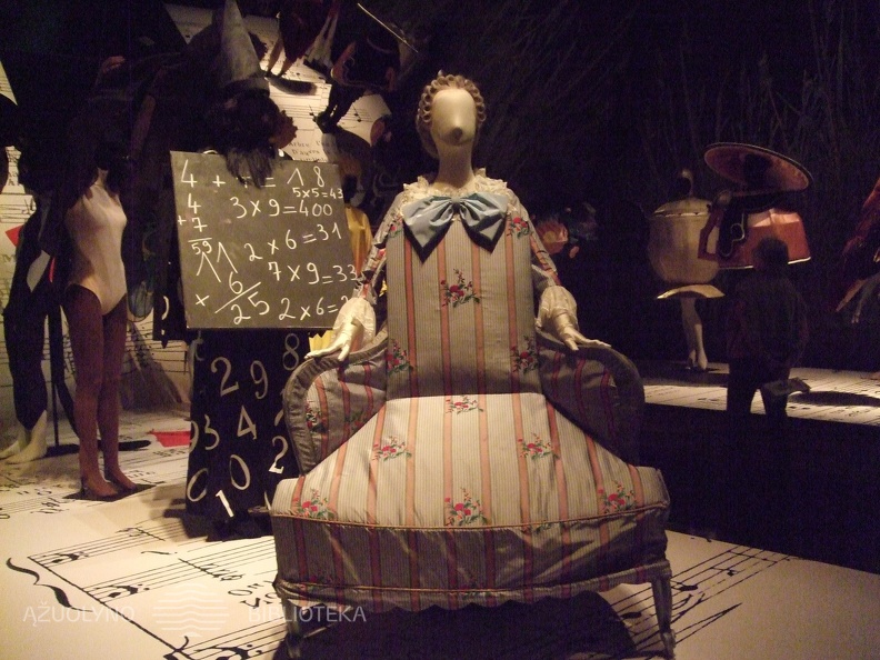 Muleno Nacionalinis kostiumų ir scenografijos centras (Le centre national du costume et de la scѐne de Moulins)
