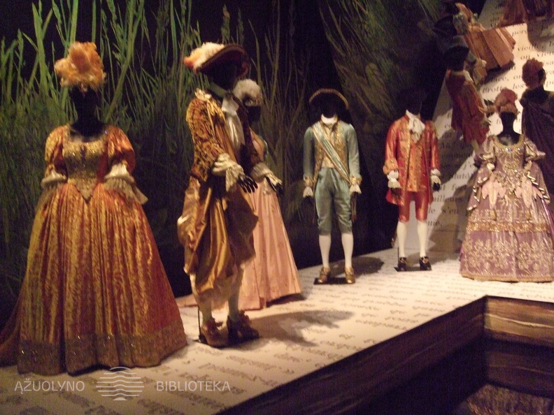 Muleno Nacionalinis kostiumų ir scenografijos centras (Le centre national du costume et de la scѐne de Moulins)