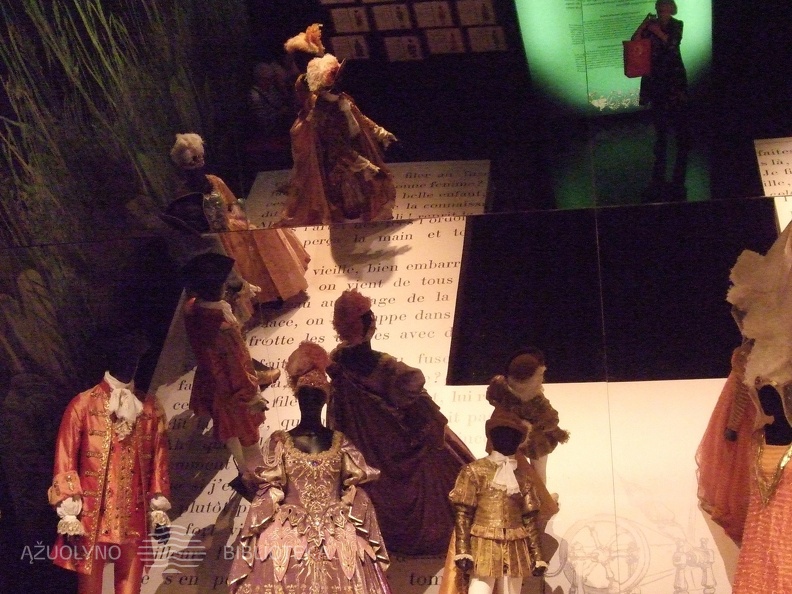 Muleno Nacionalinis kostiumų ir scenografijos centras (Le centre national du costume et de la scѐne de Moulins)