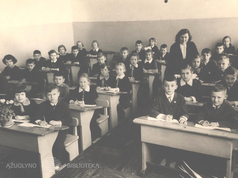 Kauno 13-ojoje vidurinėje mokykloje