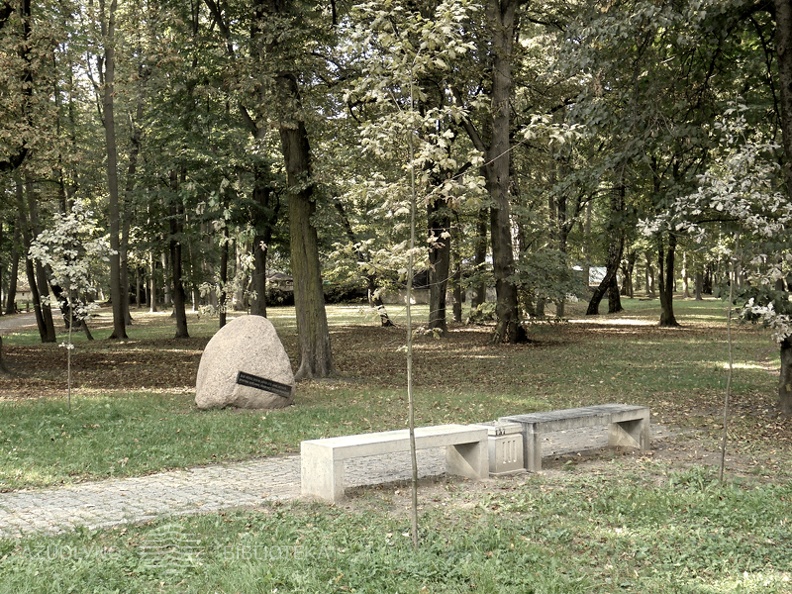 Paminklinis akmuo Vytauto parke