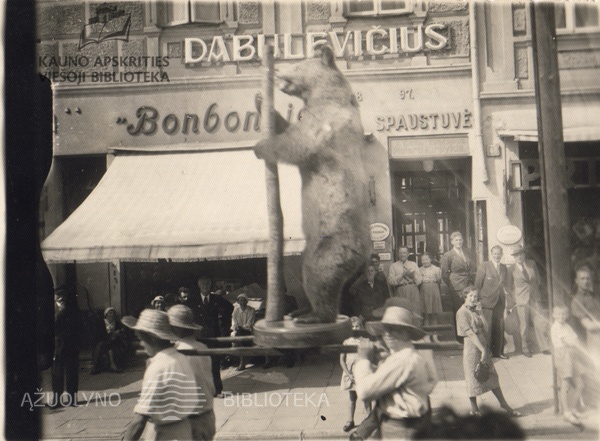 Linksmoji Laisvės alėja...