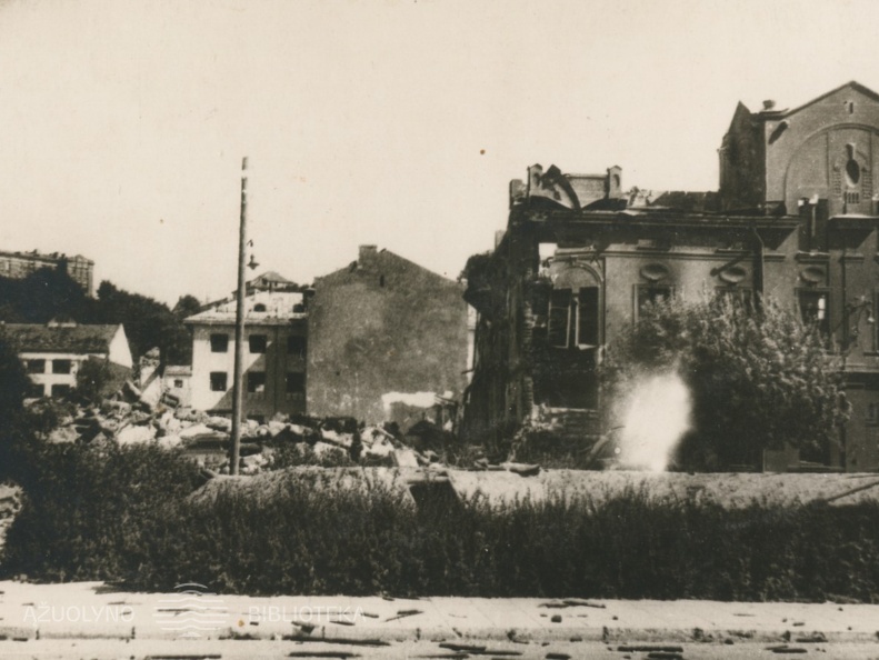 Centrinės elektrinės griuvėsiai. 1944 m.