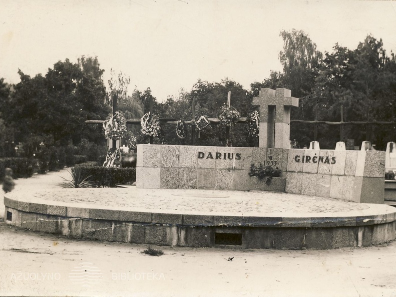S. Dariaus ir S. Girėno mauzoliejus