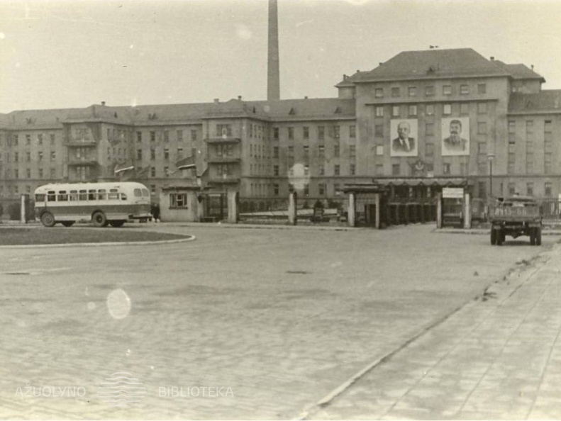 Vladimiro Lenino ir Josifo Stalino portretai