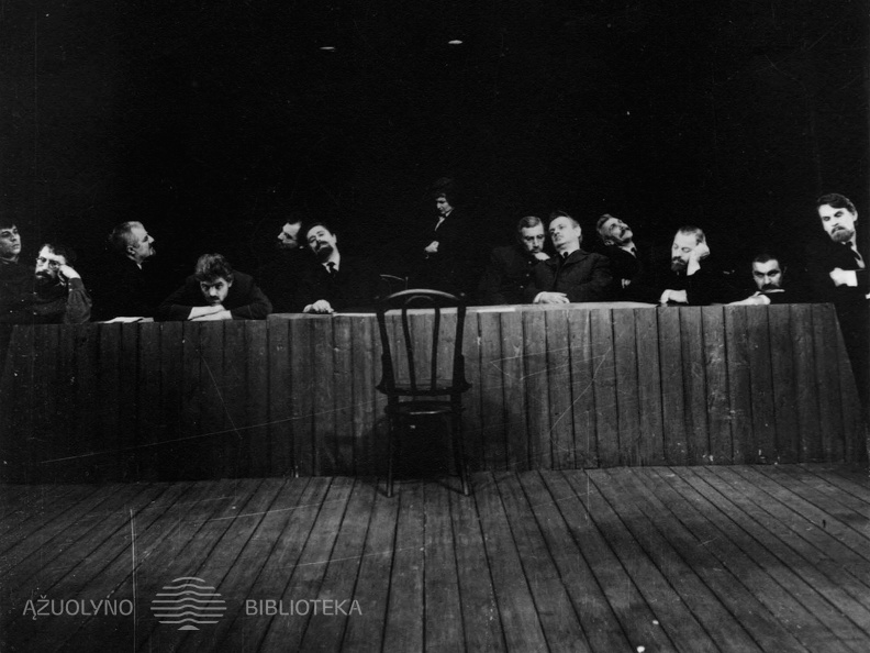 Spektaklis „Bolševikai“