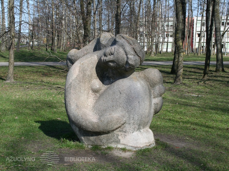 Skulptūra „Prie šaltinio“