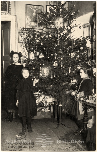 Kaledos_pas_Majauskus_1924.jpg