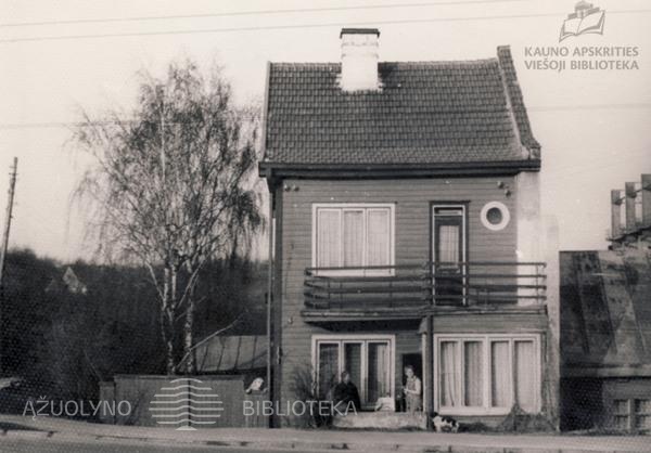 Namas Petrašiūnuose