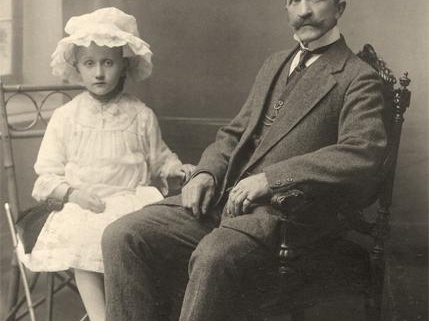 Valerija su tėveliu