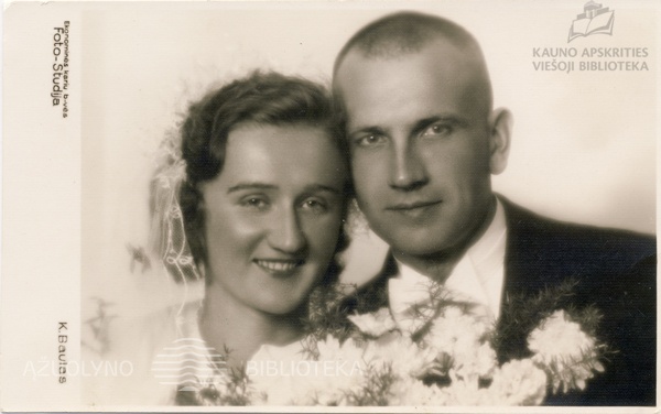 Jaunavedziai_Valerija_Bronius_Kazlauskai_1935.jpg