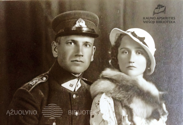 Valerija_Bronius_Kazlauskai_1934.jpg