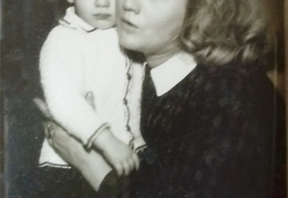 Valerija Balčiūnienė su sūneliu