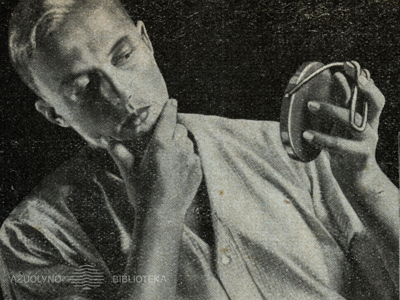 Vyriškas bubikopfas „Nivea“ produktų reklamoje