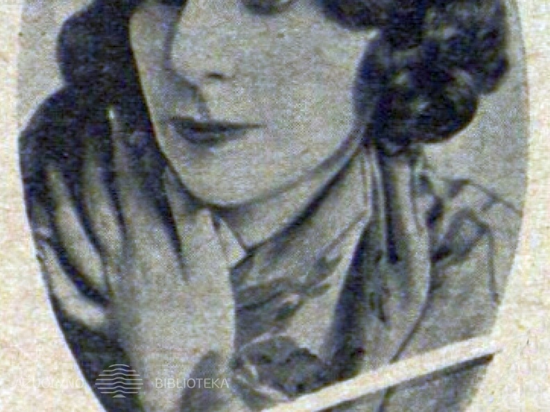 Dainininkės A. Andrejauskienės trumpų, garbanotų plaukų šukuosena