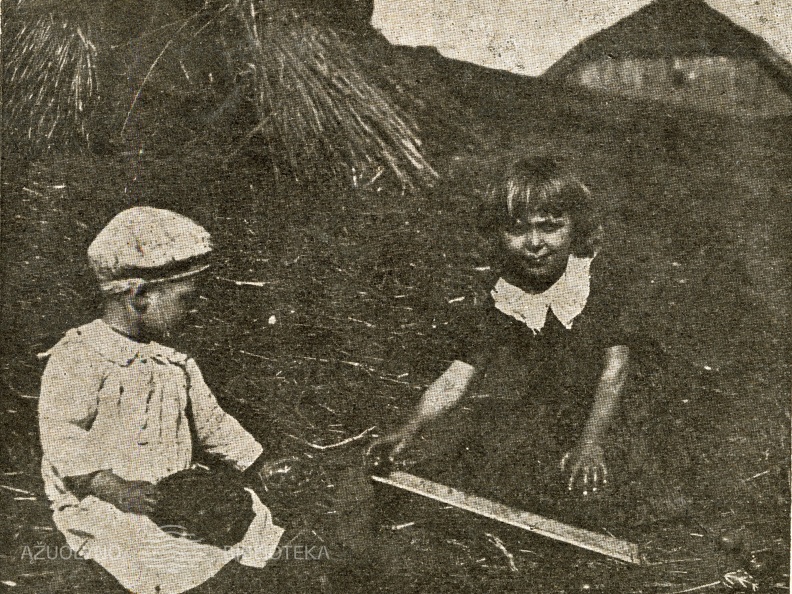 1928 metų Velykų šventės vaizdai. Nuotr. B. Buračo.