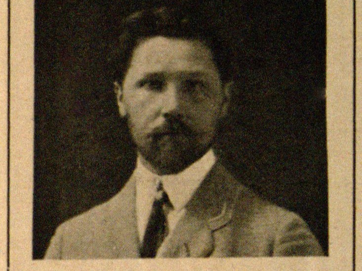 Antanas Žmuidzinavičius // Krivulė. – 1925,