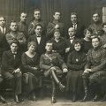 Kpt. Vladas Braziulevičius (sėdi centre) su