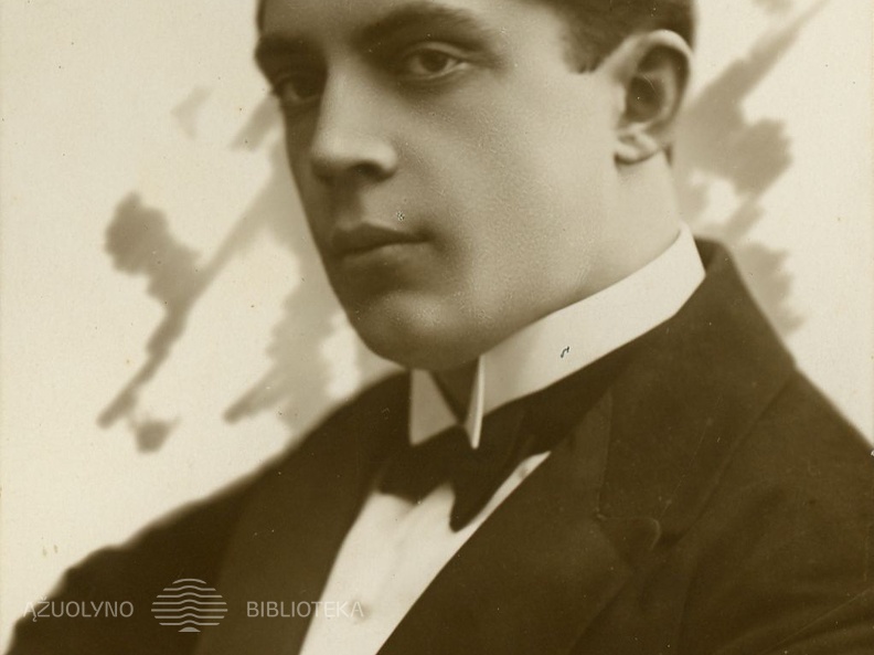 Lietuvos valstybinio dramos teatro aktorius Viktoras Dineika