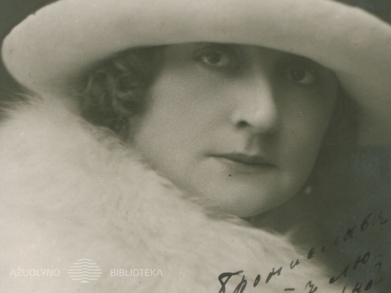 Sofija Garfunkelytė Erdi. Ekonominės karių bendrovės fotogr.