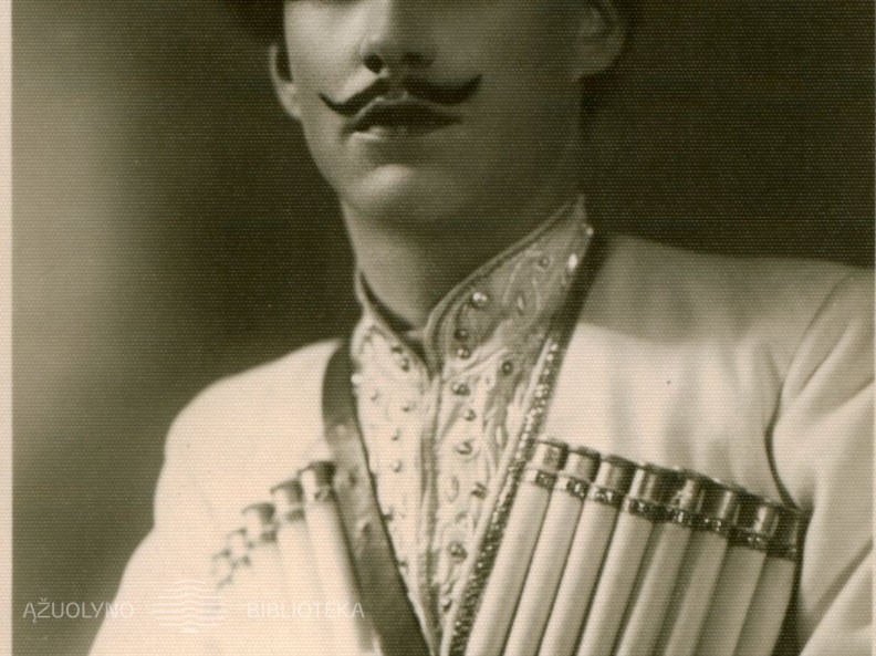 St. Santvaras Valstybės teatre Kaune, solistas A. Rubinšteino