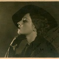 Aktorė K. Dauguvietytė, poeto Antano Gustaičio bičiulė