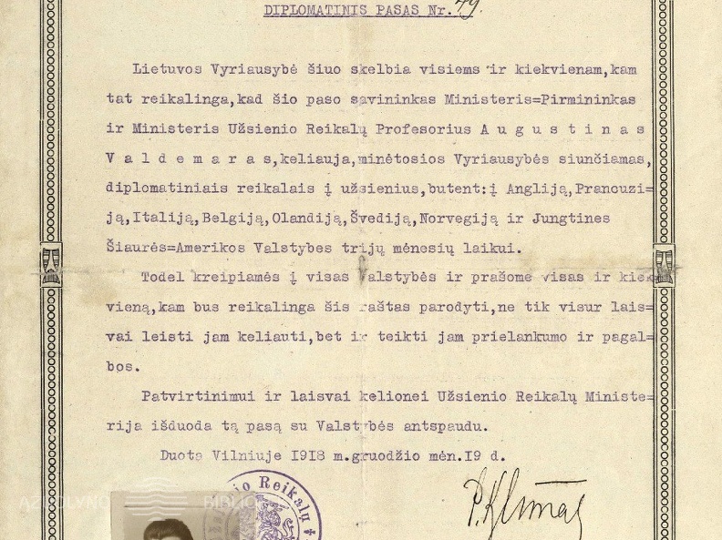 A. Voldemaro diplomatinis pasas Nr. 49, išduotas Vilniuje 1918 12 19. LCVA, f. 923, ap. 1, b. 74, l. 54.
