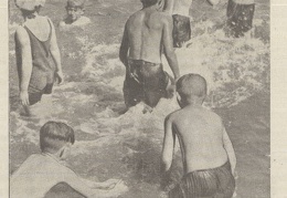 Vaikai Palangos pajūryje. Sekmadienis, 1933, nr. 27, p. 1.