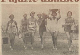 Pajūrio undinės maudosi ir uogauja. Sekmadienis, 1935, nr. 30, p. 1.