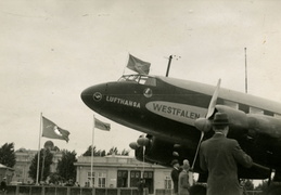 Keleivinis lėktuvas „Condor“ Aleksoto aerodrome. XX a. 4 deš. 2-oji p.
