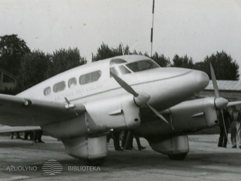 Lietuvos oro linijų lėktuvas Percival Q6 Aleksoto aerodrome. 1939 m.
