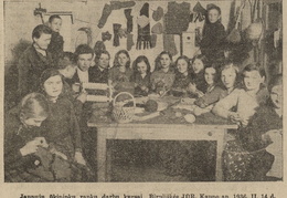 Biruliškių jaunieji ūkininkai rankų darbo kursuose. Jaunasis ūkininkas.-1936, nr. 11, p. 60.