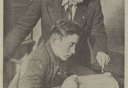 Rankdarbių kurseliuose. Jaunasis ūkininkas.-1940, nr. 12, p. nenumeruotas.