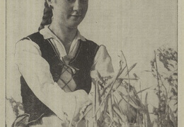 Mergina su tautiniais drabužiais. Jaunasis ūkininkas.-1940. nr. 24, p. titulinis.