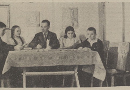 Viktarinos kaimo (Lazdijų r.) JŪR seklyčia. Jaunasis ūkininkas.-1938, nr. 11, p. 174.