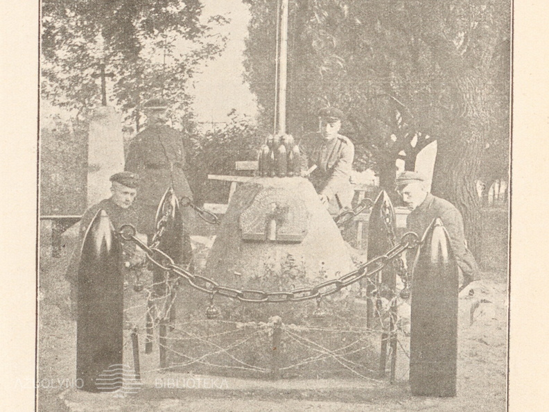 Lietuvos karininko A. Juozapavičiaus kapas Alytuje. Biržys, Petras. „Karininkas Antanas Juozapavičius: (bijografija)“, 1923. Nenumeruota įklija.