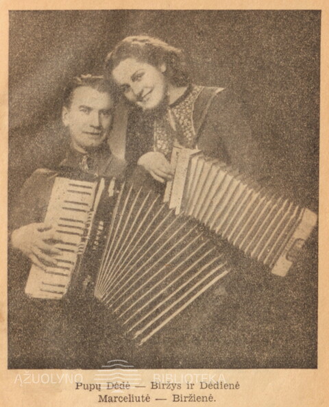 10_Biržiai_Akiras-Radijas iš Pupų Dėdės pastogės, 1940.jpg