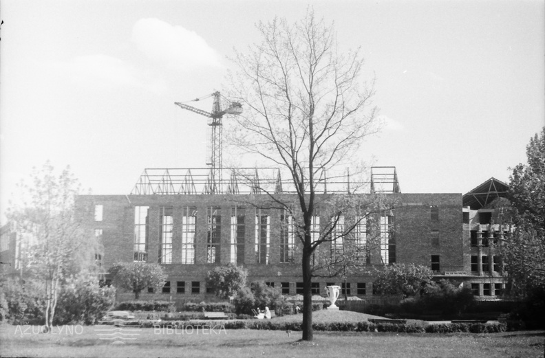 Medicinos_instituto_bendrabutis_1960.jpg