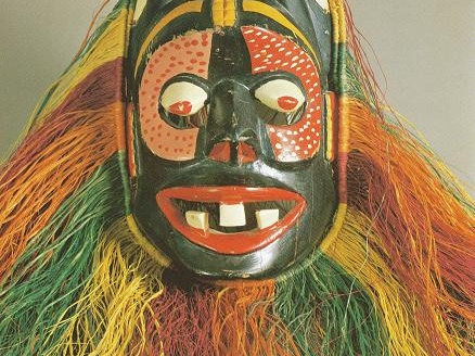 Afrikos šokių kaukė